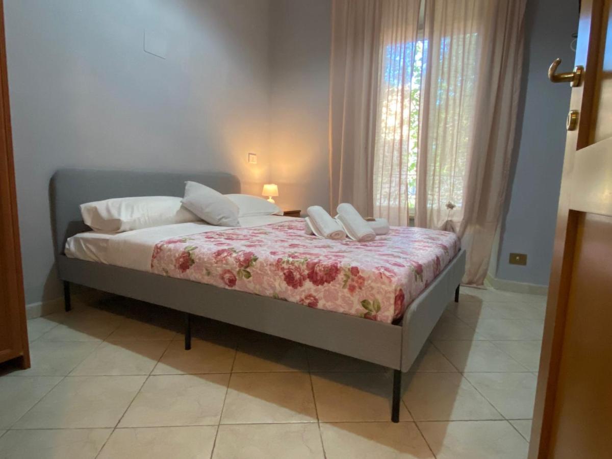 Lucky Domus Roma Eternal Apartment ภายนอก รูปภาพ