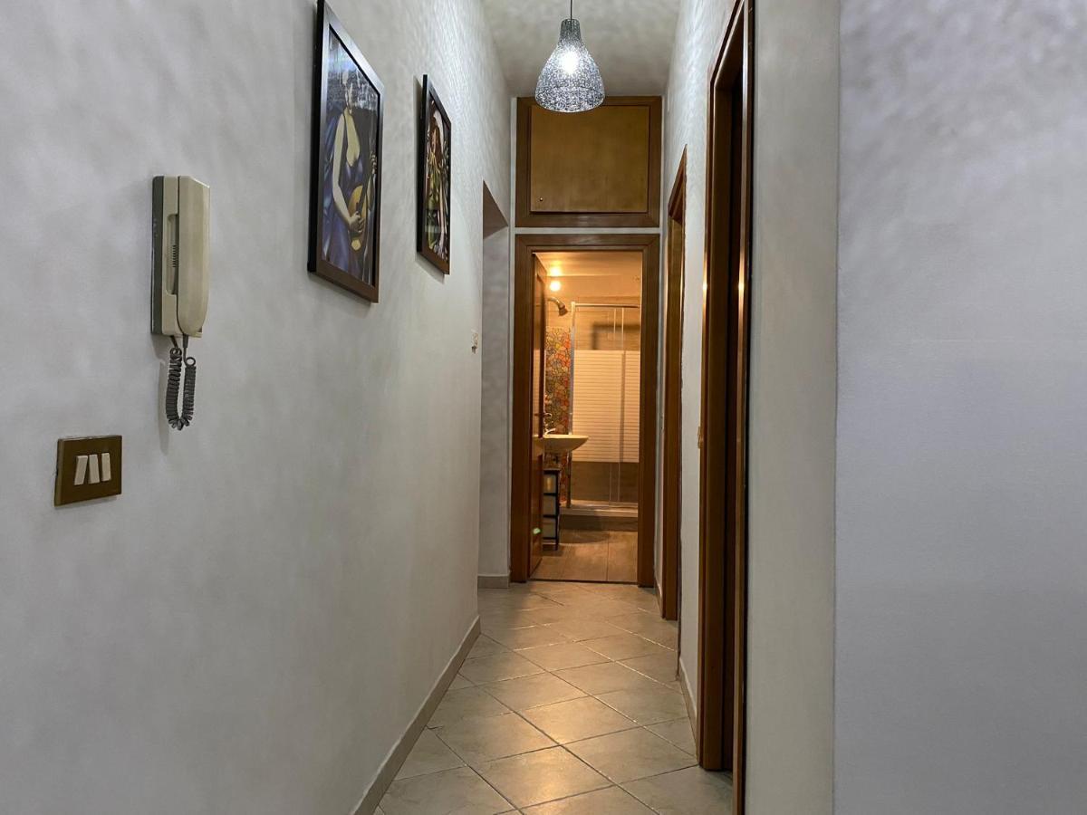 Lucky Domus Roma Eternal Apartment ภายนอก รูปภาพ
